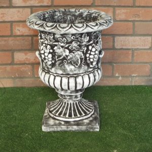 Grape urn black