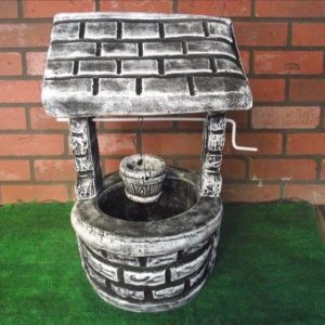 Wishing well planter
